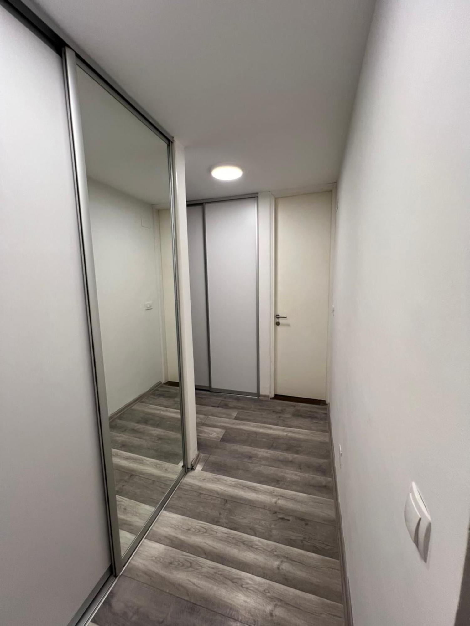 Apartman Omar Stan Na Dan Besplatan Parking ซาราเยโว ภายนอก รูปภาพ