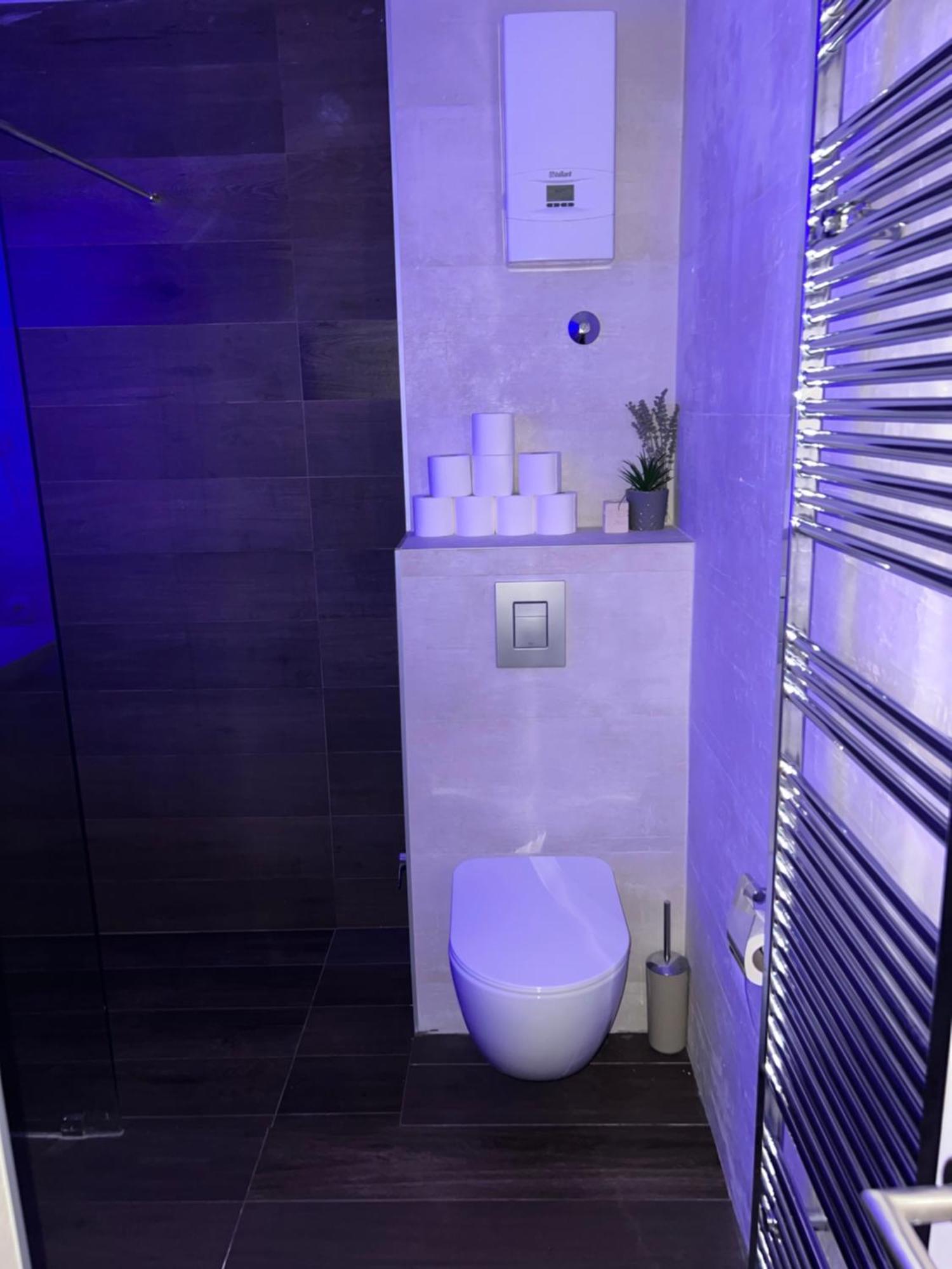 Apartman Omar Stan Na Dan Besplatan Parking ซาราเยโว ภายนอก รูปภาพ